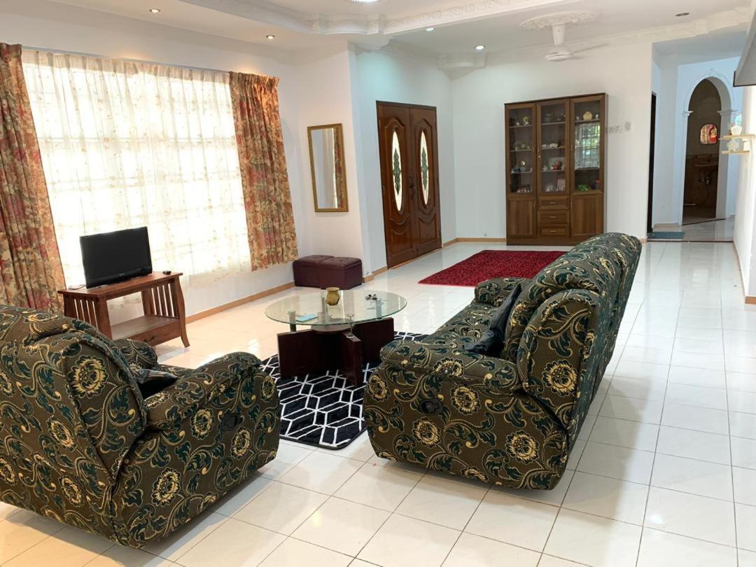 Villa Ctzee Malacca Extérieur photo
